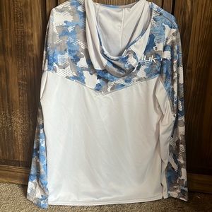 HUK men’s long sleeve shirt